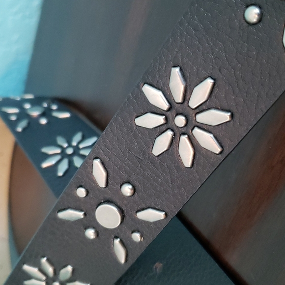 Relic vegan/stud belt / M - Picture 2 of 6